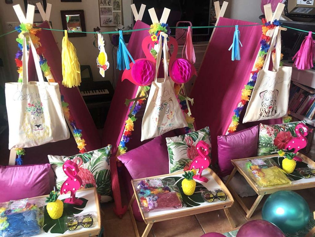 Come Organizzare Un Pigiama Party Con Le Tendine Teepee A Casa Tua In  Toscana - Happy Party Planner